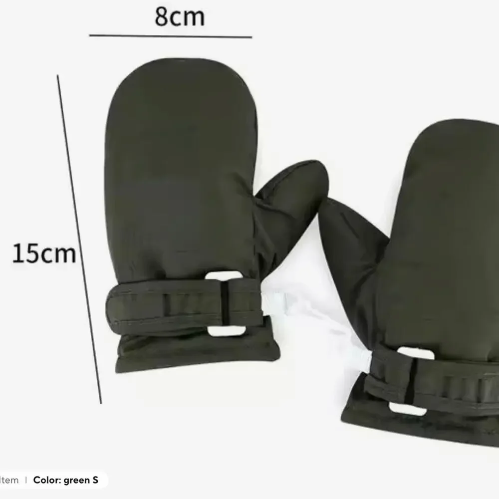 New baby’s Mittens - green 6-24 months